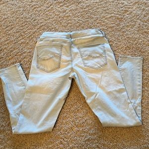 So light wash jeggings